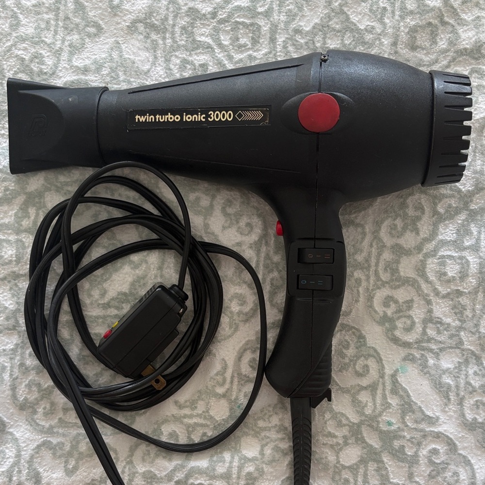 Ionic 3000 Black Hair Dryer